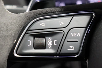 https://vehicle.imgix.net/4408695/52edfba2-1b2f-4df4-9307-a7ec0481176d.JPG