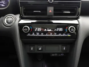 Toyota Yaris Cross 1.5 VVT-i HSD Premium AWD-i