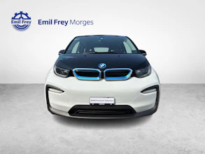 https://vehicle.imgix.net/4408730/d6ddf762-d56a-4c94-8218-0c11a3ad88dd.jpg