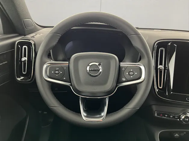 Volvo EX40 Twin Black Edition AWD