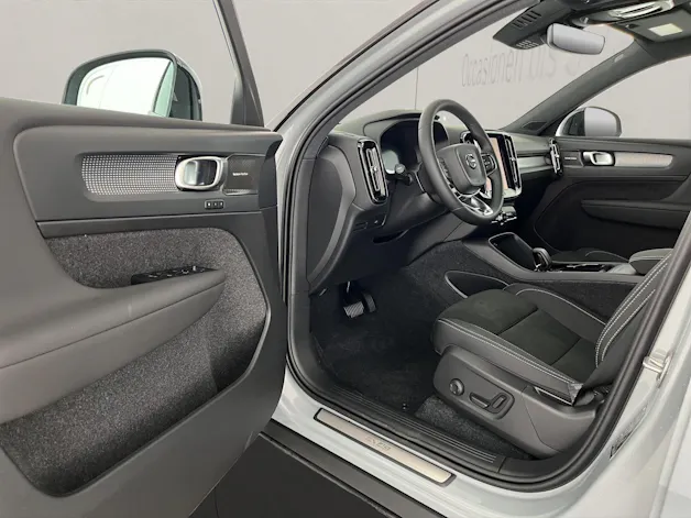 Volvo EX40 Twin Black Edition AWD