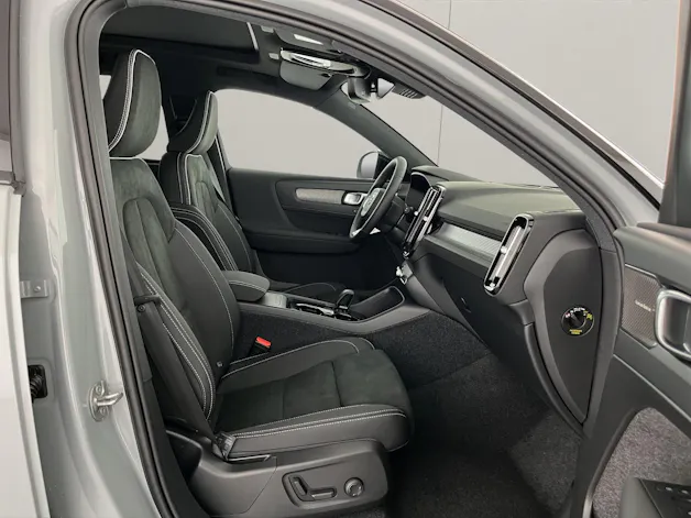 Volvo EX40 Twin Black Edition AWD