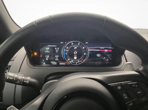 Fahrzeugbild JAGUAR F-Type Coupé 2.0 R-Dynamic