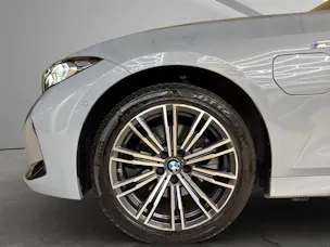 BMW 330e xDrive  Touring M-SportPaket