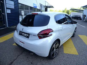Peugeot 208 1.2 PureTech GT Line Automat