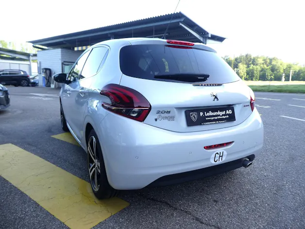 Peugeot 208 1.2 PureTech GT Line Automat