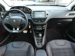Peugeot 208 1.2 PureTech GT Line Automat