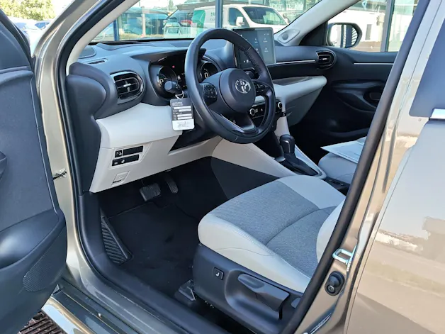 Toyota Yaris 1.5 VVT-i HSD Premium
