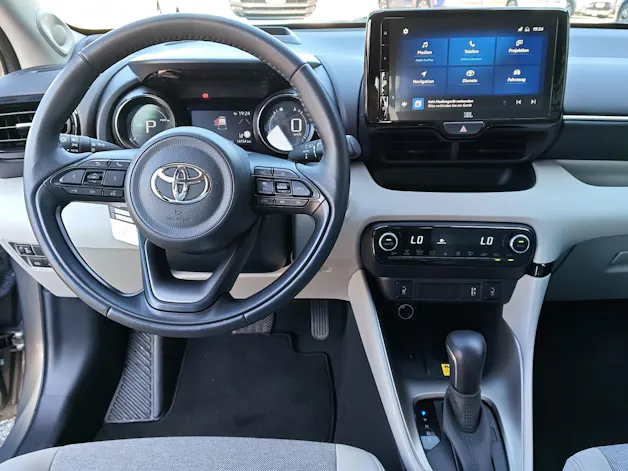 Toyota Yaris 1.5 VVT-i HSD Premium