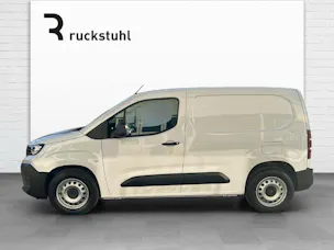 Peugeot e-Partner Kaw. 800 Standard 50 kWh