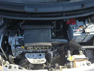 Toyota Yaris 1.3 16V Linea Sol