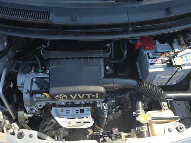 Toyota Yaris 1.3 16V Linea Sol
