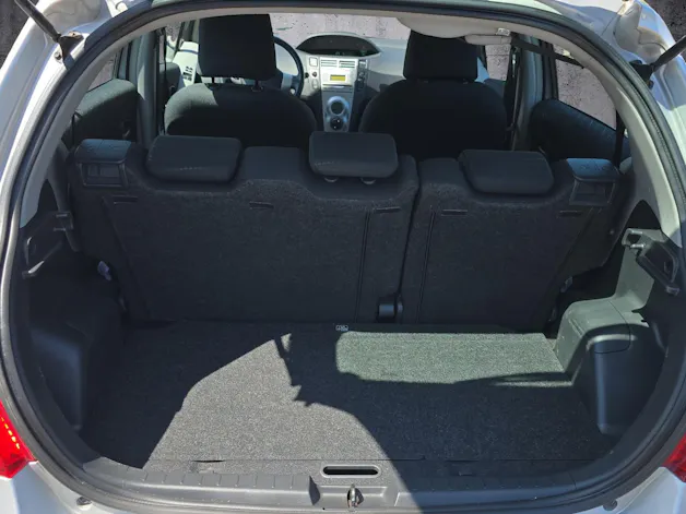 Toyota Yaris 1.3 16V Linea Sol
