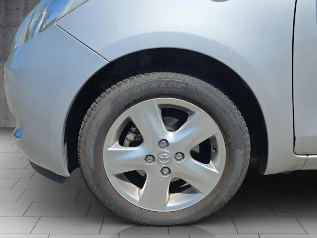 Toyota Yaris 1.3 16V Linea Sol