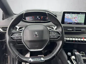 PEUGEOT 5008 2.0 BlueHDi 180 GT