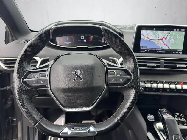 PEUGEOT 5008 2.0 BlueHDi 180 GT