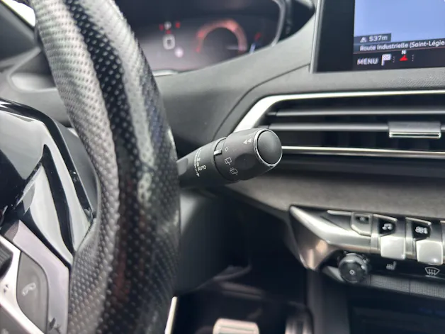 PEUGEOT 5008 2.0 BlueHDi 180 GT