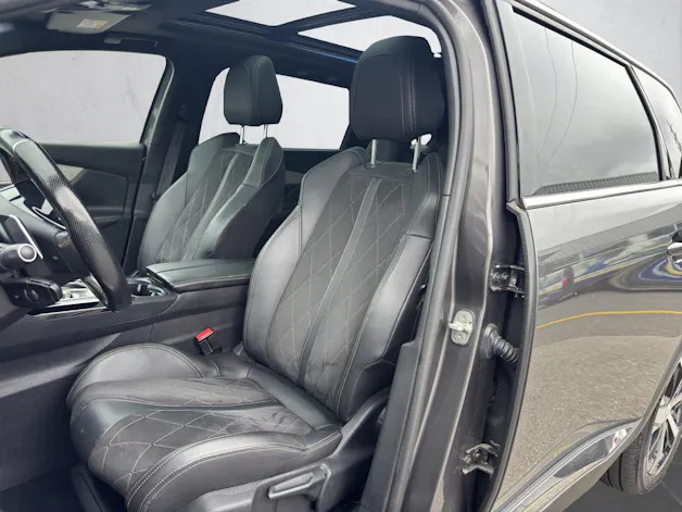 PEUGEOT 5008 2.0 BlueHDi 180 GT