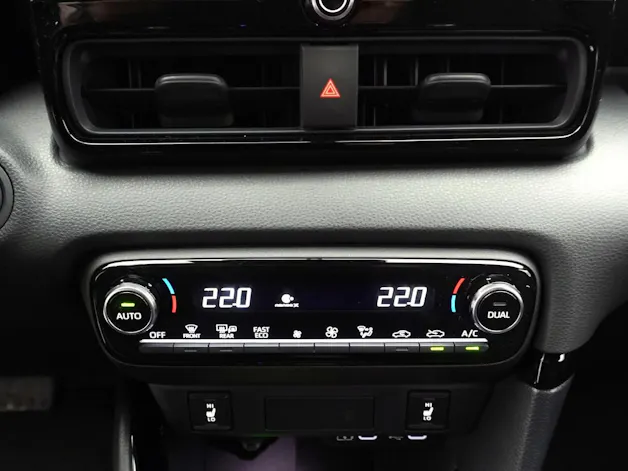 Toyota Yaris 1.5 VVT-i HSD Premium