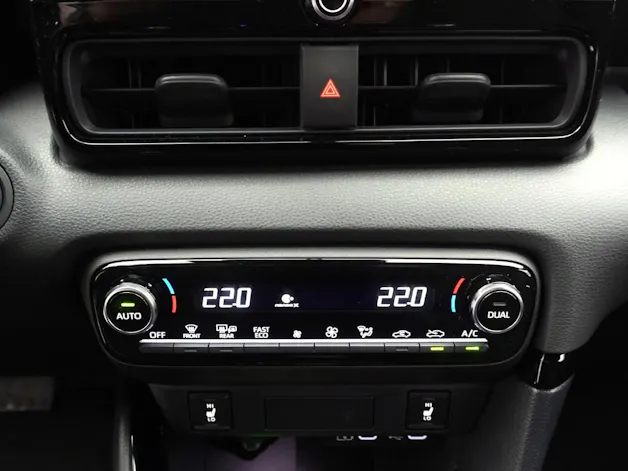 Toyota Yaris 1.5 VVT-i HSD Premium