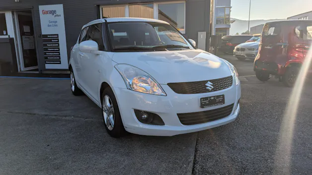 Suzuki Swift 1.2i 16V GL Top