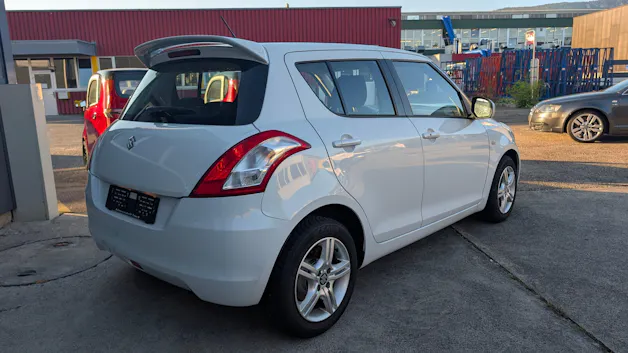 Suzuki Swift 1.2i 16V GL Top