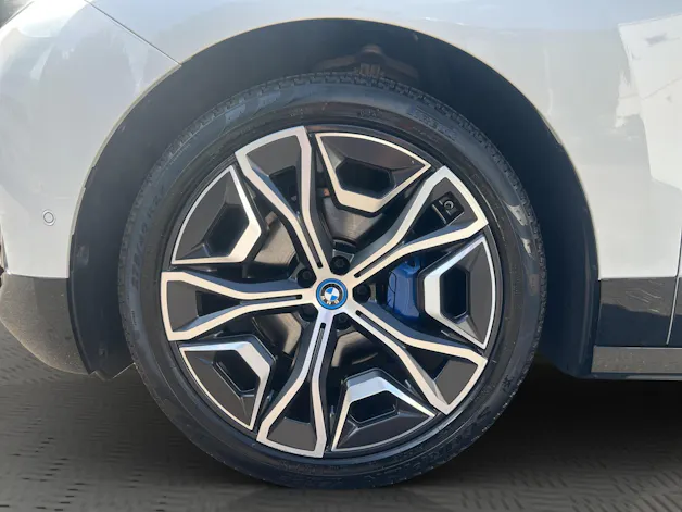 BMW iX xDrive40