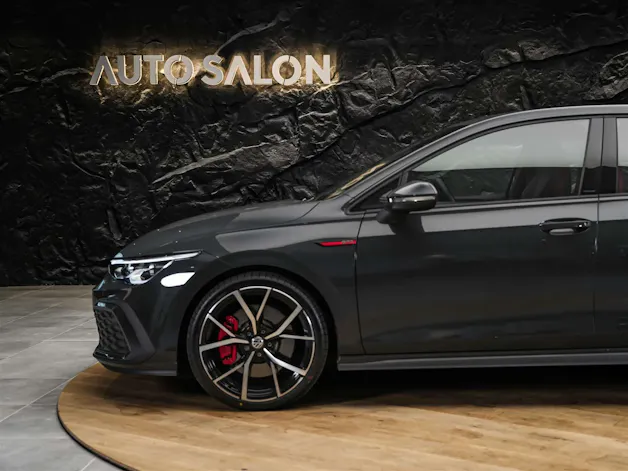 VW Golf 2.0 TSI GTI DSG *Abstandsregler* 19" Felgen*Harman/Kardon*Matrix LED Scheinwerfer*