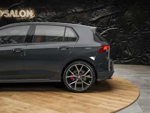 VW Golf 2.0 TSI GTI DSG *Abstandsregler* 19" Felgen*Harman/Kardon*Matrix LED Scheinwerfer*
