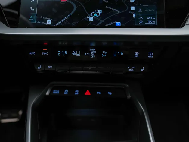 Audi S3 Limousine 2.0 TFSI quattro S-tronic *Abstandsregler*Sitzheizung*Rückfahrkamera*