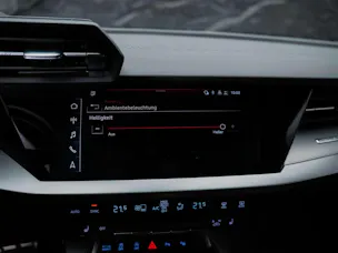 Audi S3 Limousine 2.0 TFSI quattro S-tronic *Abstandsregler*Sitzheizung*Rückfahrkamera*
