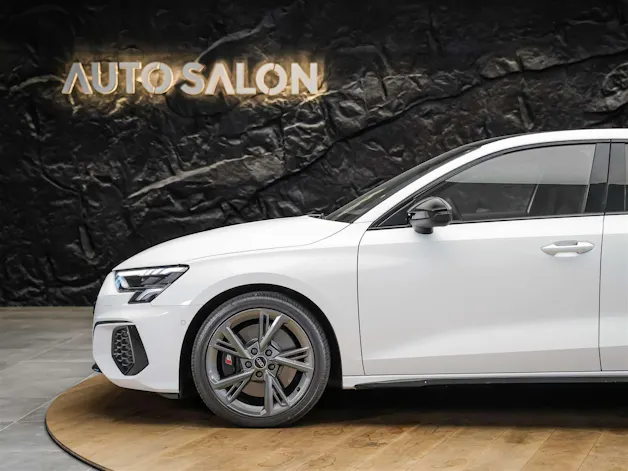 Audi S3 Limousine 2.0 TFSI quattro S-tronic *Abstandsregler*Sitzheizung*Rückfahrkamera*