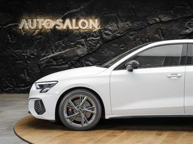 Audi S3 Limousine 2.0 TFSI quattro S-tronic *Abstandsregler*Sitzheizung*Rückfahrkamera*