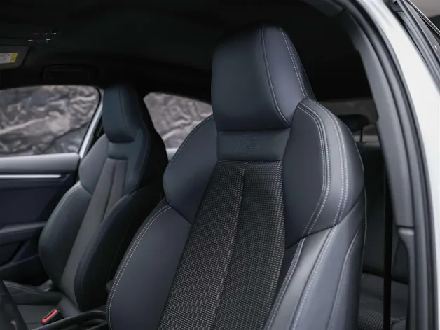 Audi S3 Limousine 2.0 TFSI quattro S-tronic *Abstandsregler*Sitzheizung*Rückfahrkamera*