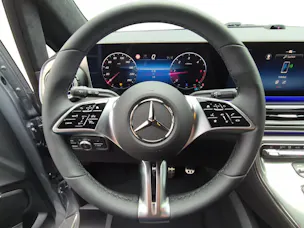 Mercedes-Benz V 300 d lang Swiss 9G-T