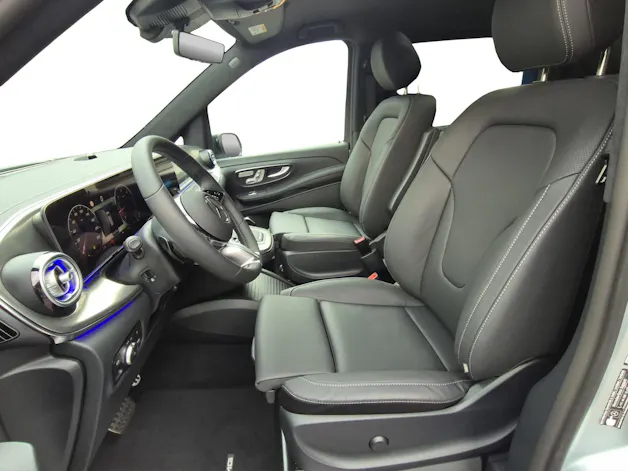 Mercedes-Benz V 300 d lang Swiss 9G-T