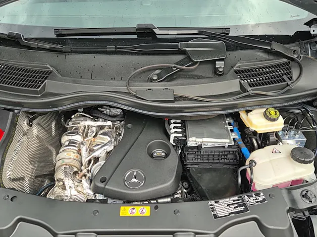 Mercedes-Benz V 300 d lang Swiss 9G-T
