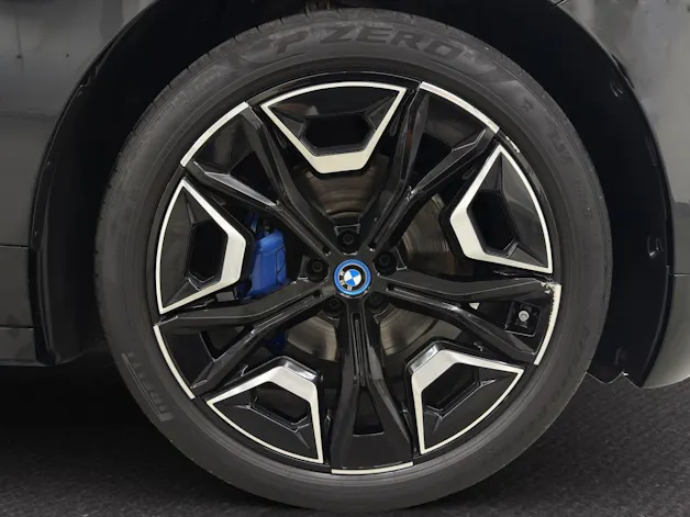 BMW iX xDrive40 SPORT