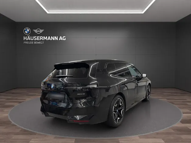 BMW iX xDrive40 SPORT