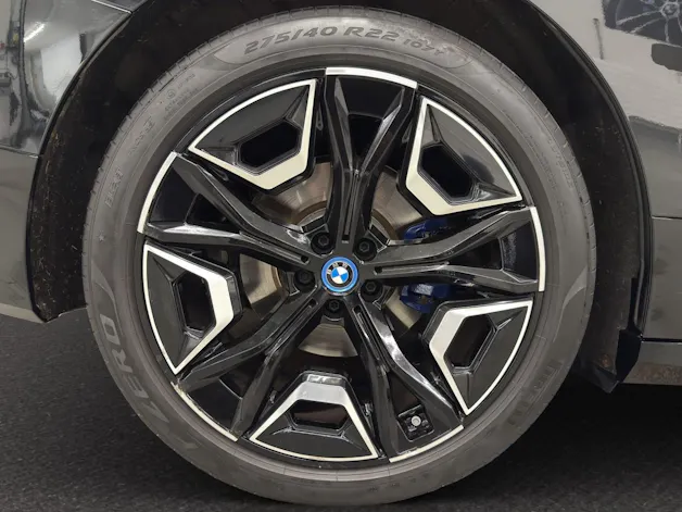 BMW iX xDrive40 SPORT