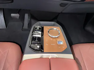 BMW iX xDrive40 SPORT