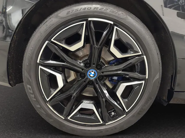 BMW iX xDrive40 SPORT