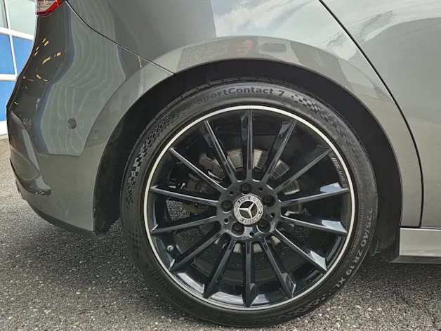Mercedes-Benz A 250 AMG Line 4Matic