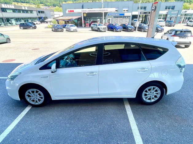 Toyota Prius+ 1.8 VVT-i HSD Luna