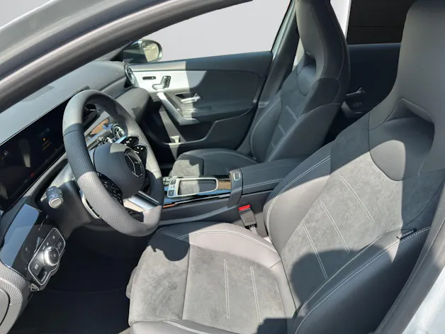 Mercedes-Benz A 220 4Matic 8G-DCT