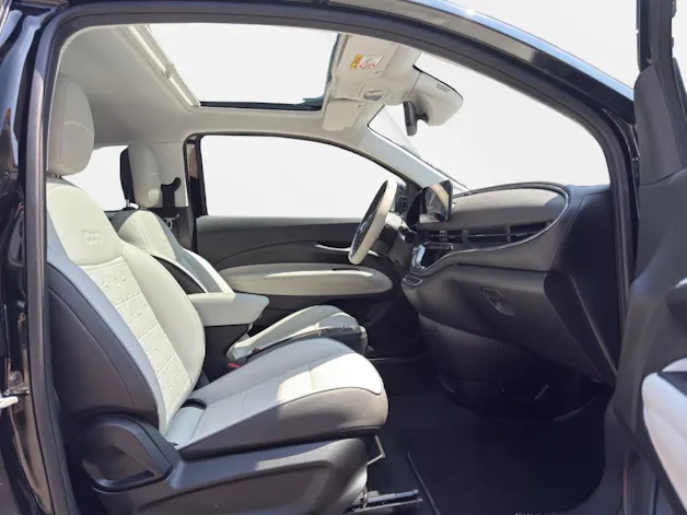 Fiat 500 electric 87 kW La Prima By Bocelli Top