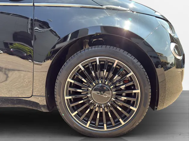 Fiat 500 electric 87 kW La Prima By Bocelli Top