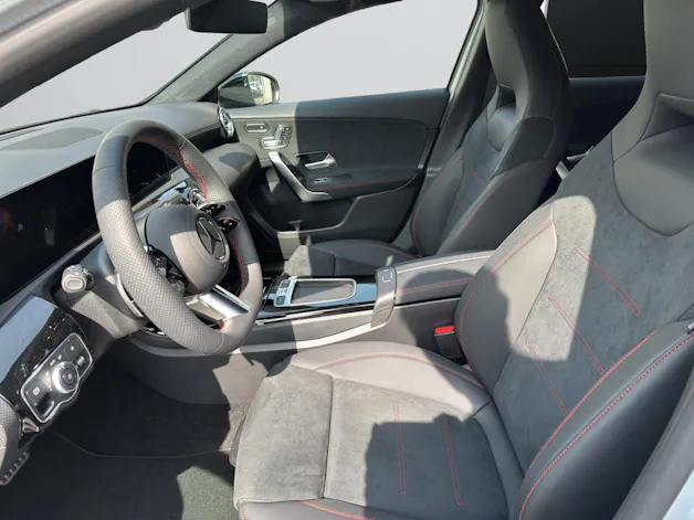 Mercedes-Benz A 220 4Matic 8G-DCT