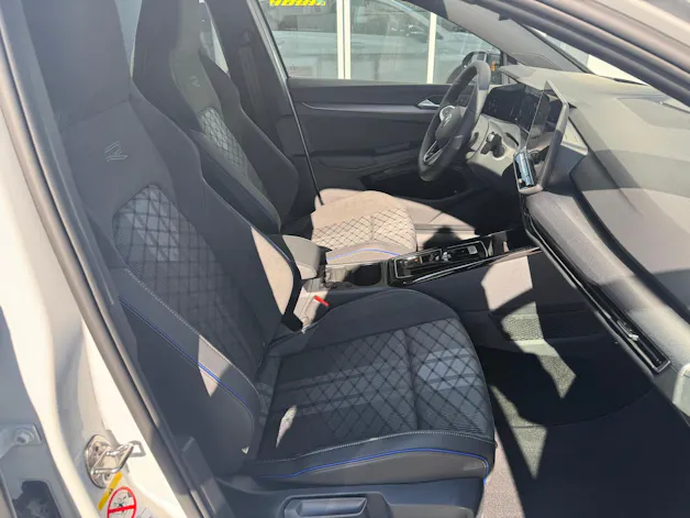 VW Golf Variant 2.0 TSI R-Line DSG 4 Motion