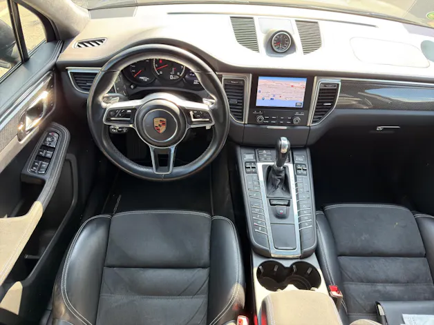 Porsche Macan Turbo Performance PDK